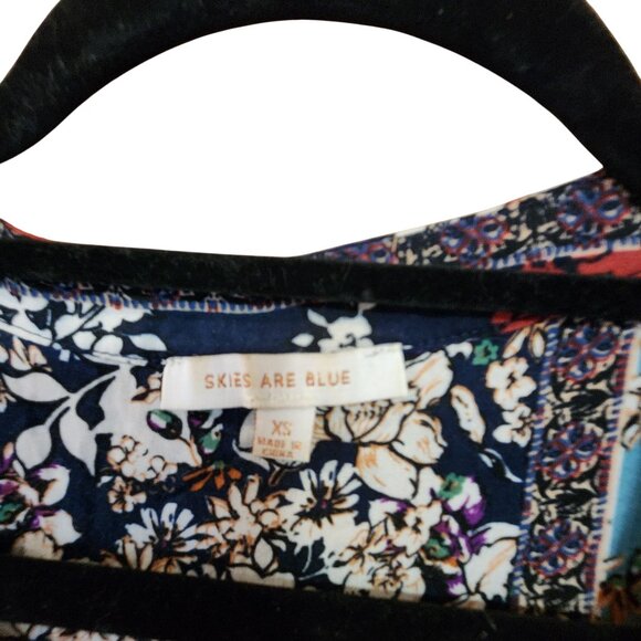 Skies Are Blue XS Floral Patchwork Blouse Womens 3/4 Sleeve Lightweight Boho Sty - Picture 3 of 3